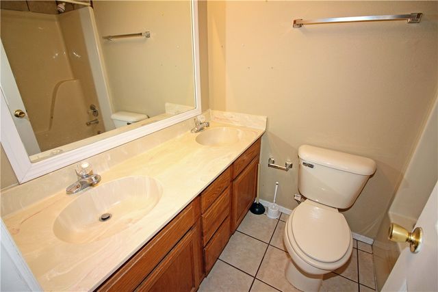 207 17th Street, Bentonville, AR 72712