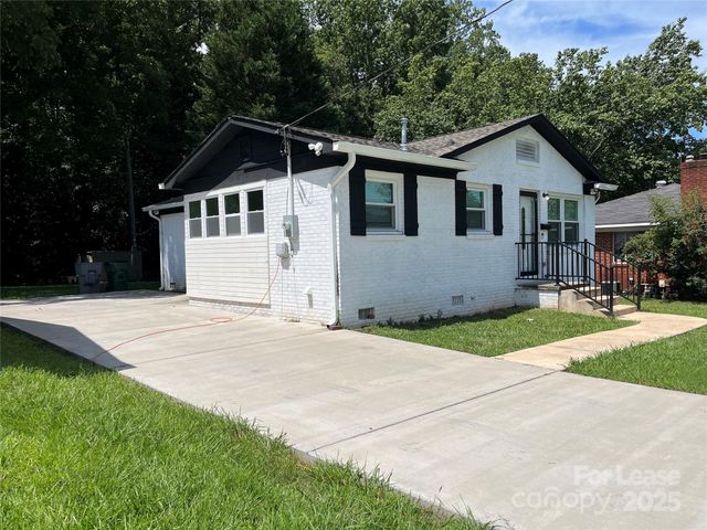 2730 Eastway Drive, Charlotte, NC 28205