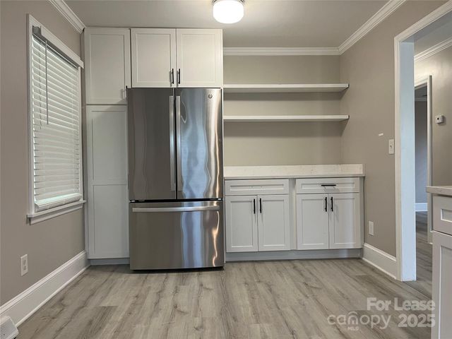 2730 Eastway Drive, Charlotte, NC 28205