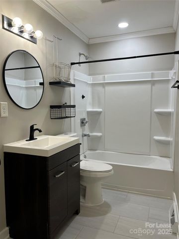 2730 Eastway Drive, Charlotte, NC 28205