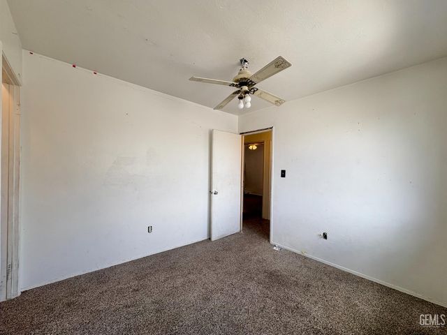 2808 Edmonton Street, Bakersfield, CA 93309