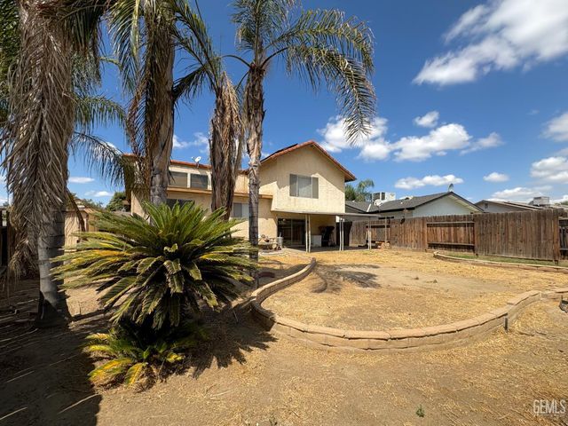 2808 Edmonton Street, Bakersfield, CA 93309