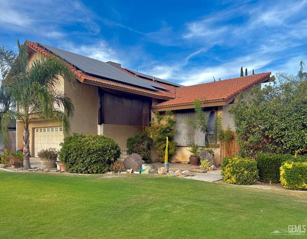 2808 Edmonton Street, Bakersfield, CA 93309