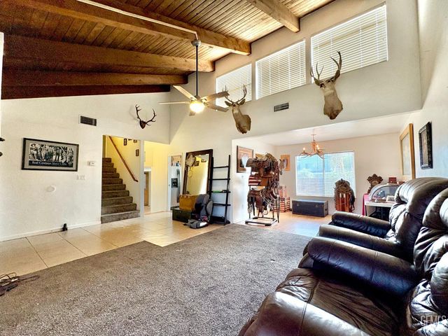 2808 Edmonton Street, Bakersfield, CA 93309