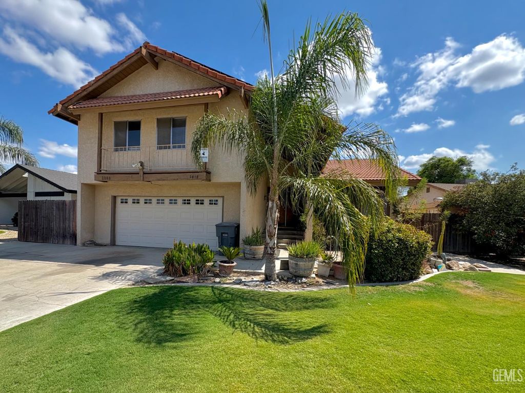 2808 Edmonton Street, Bakersfield, CA 93309