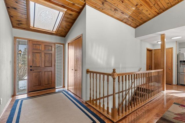 W179N9885 Riversbend CIRCLE E, Germantown, WI 53022