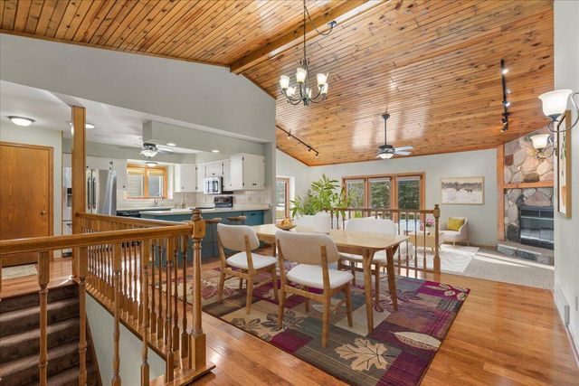 W179N9885 Riversbend CIRCLE E, Germantown, WI 53022