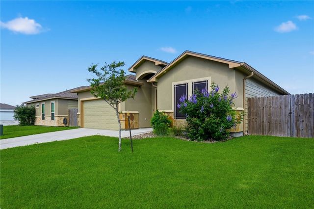 2221 Cuarzo Dr, Corpus Christi, TX 78414