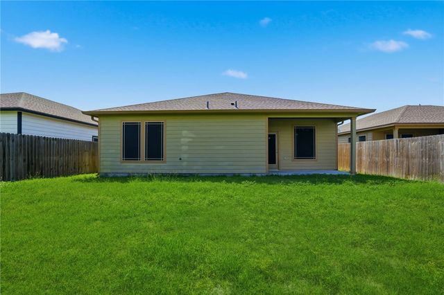 2221 Cuarzo Dr, Corpus Christi, TX 78414