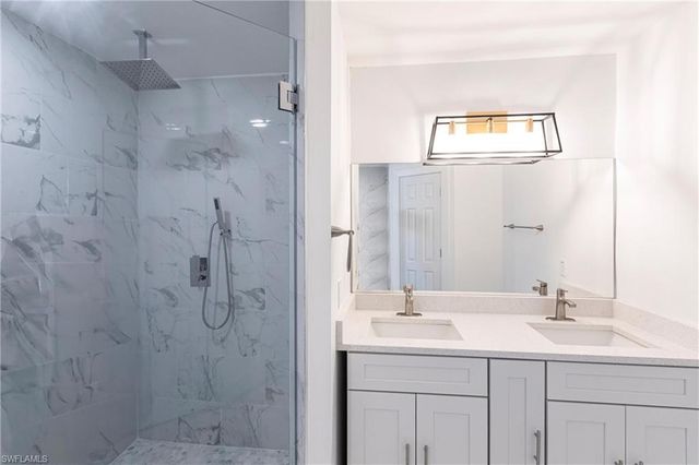 2007 NW 21st ST, Cape Coral, FL 33993