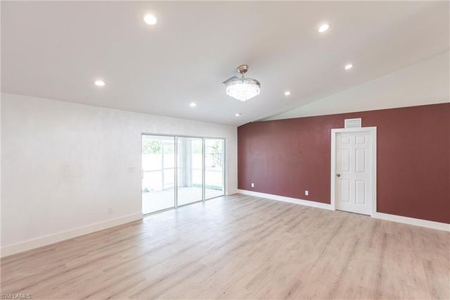 2007 NW 21st ST, Cape Coral, FL 33993