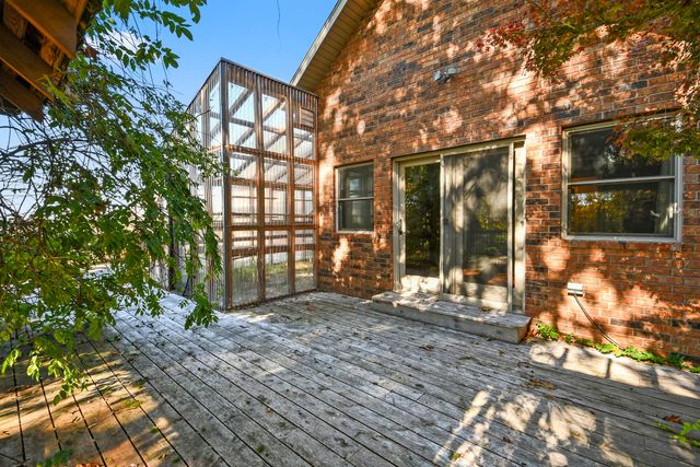 796 Sunny Slope Drive, Crane, MO 65633