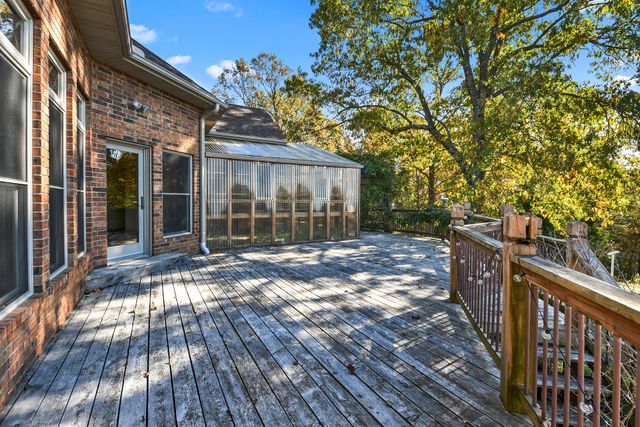 796 Sunny Slope Drive, Crane, MO 65633