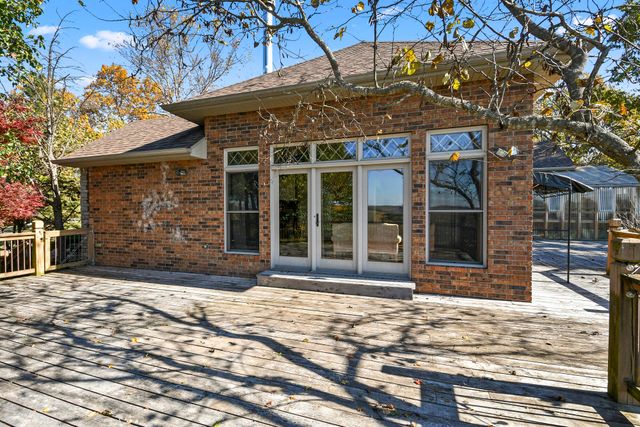 796 Sunny Slope Drive, Crane, MO 65633