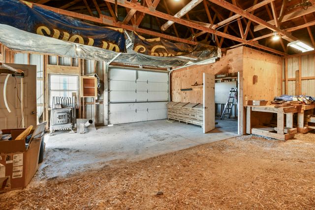 796 Sunny Slope Drive, Crane, MO 65633