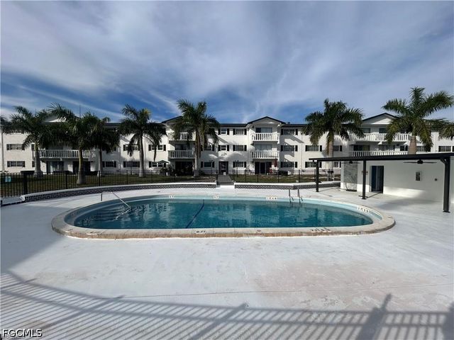 3704 Broadway 107, Fort Myers, FL 33901