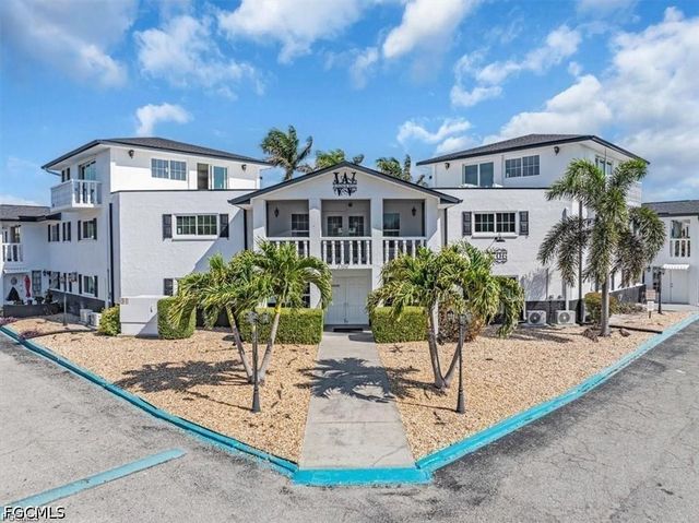 3704 Broadway 107, Fort Myers, FL 33901