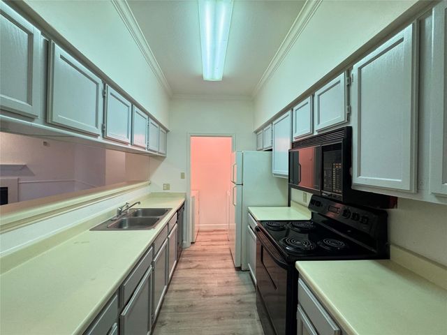 6500 Harbor Town Drive 3003, Houston, TX 77036