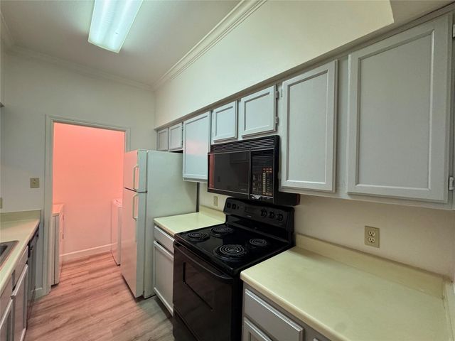 6500 Harbor Town Drive 3003, Houston, TX 77036