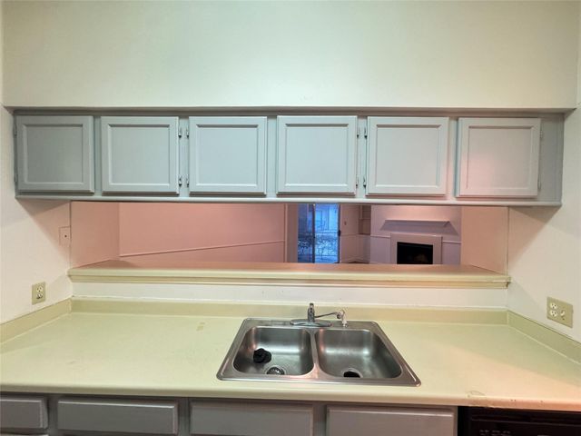 6500 Harbor Town Drive 3003, Houston, TX 77036