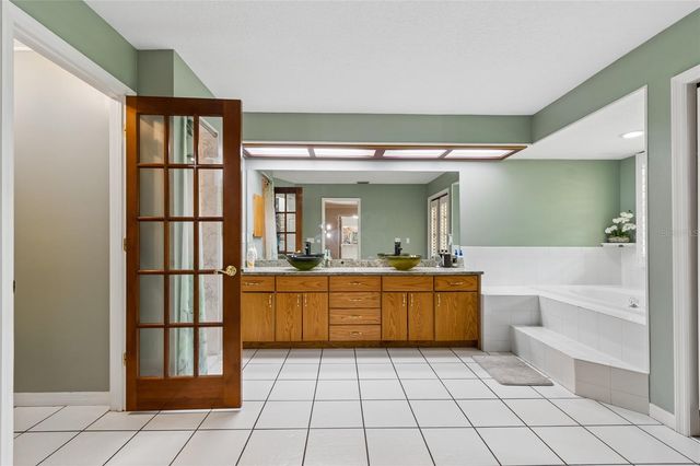 1055 RIVERSIDE RIDGE ROAD, Tarpon Springs, FL 34688