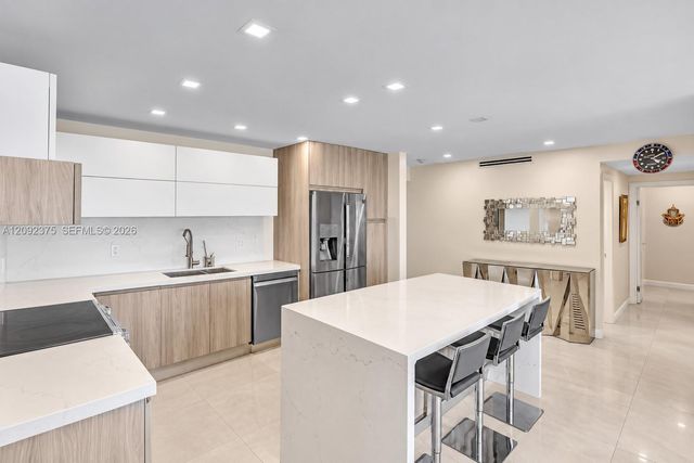 19390 Collins Avenue 421, Sunny Isles Beach, FL 33160