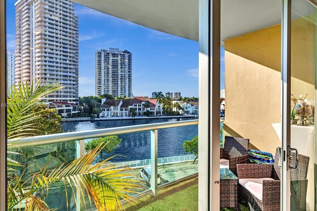 19390 Collins Avenue 421, Sunny Isles Beach, FL 33160