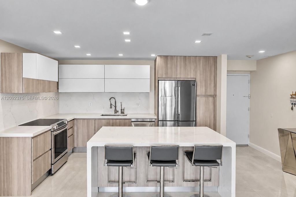 19390 Collins Avenue 421, Sunny Isles Beach, FL 33160