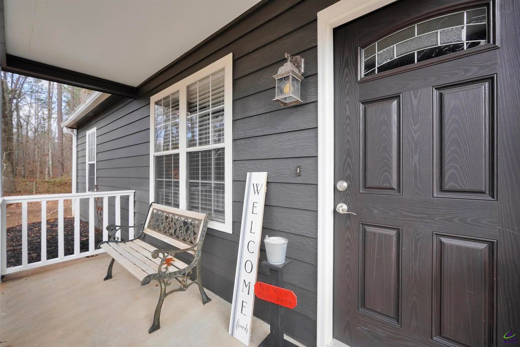 145 Old Highway 85, Senoia, GA 30276