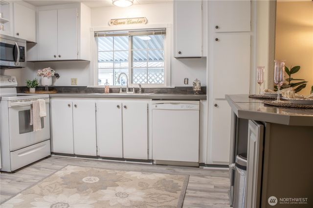 16300 State Highway 305 NE #95, Poulsbo, WA 98370
