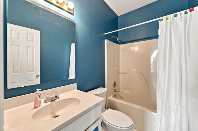 869 Tyne Circle, Danville, IN 46122