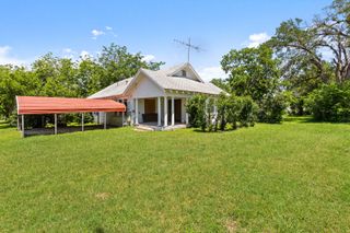 801-803 N Harrison Street, West, TX 76691