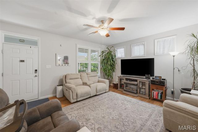 3308 Camp Street, St Charles, MO 63301
