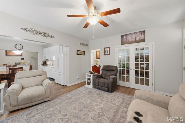 3308 Camp Street, St Charles, MO 63301