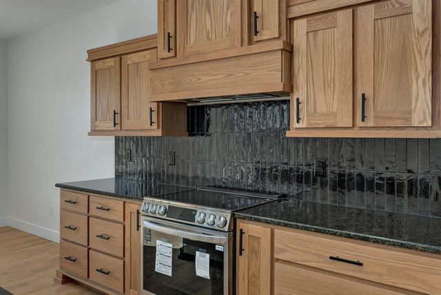 1090 Napper Road, Billings, MO 65610