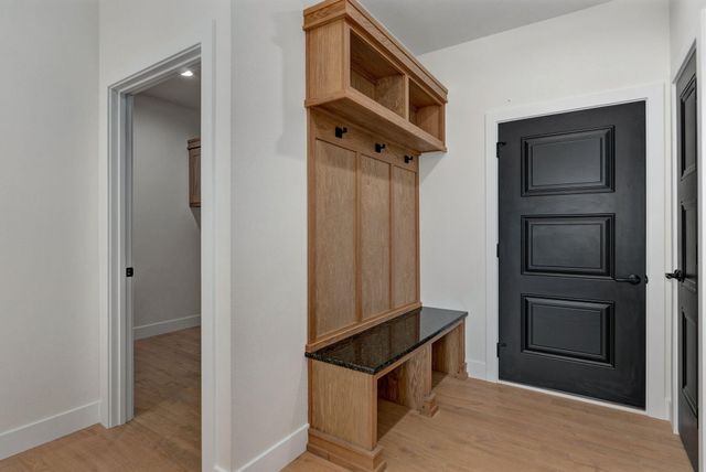 1090 Napper Road, Billings, MO 65610