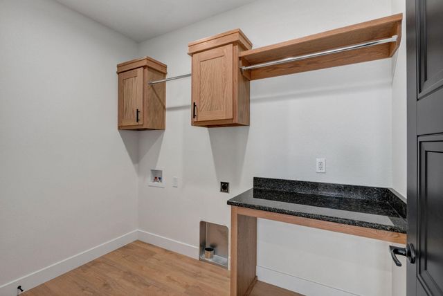 1090 Napper Road, Billings, MO 65610