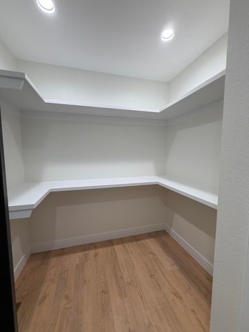 1090 Napper Road, Billings, MO 65610