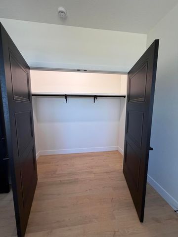 1090 Napper Road, Billings, MO 65610