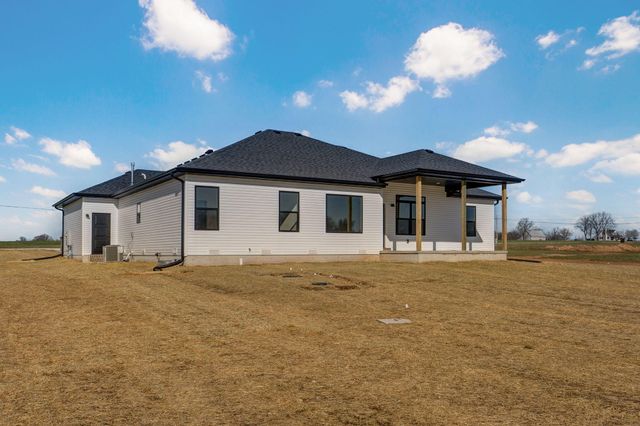 1090 Napper Road, Billings, MO 65610