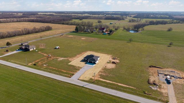 1090 Napper Road, Billings, MO 65610