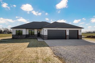 1090 Napper Road, Billings, MO 65610
