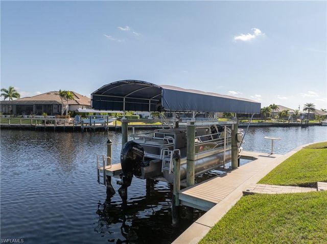 915 NW 36th PL, Cape Coral, FL 33993