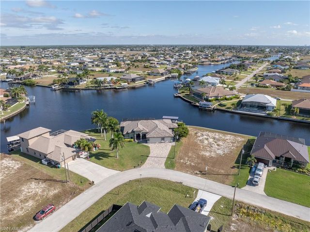 915 NW 36th PL, Cape Coral, FL 33993