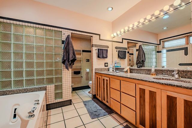 2426 Oak Park Avenue, Berwyn, IL 60402