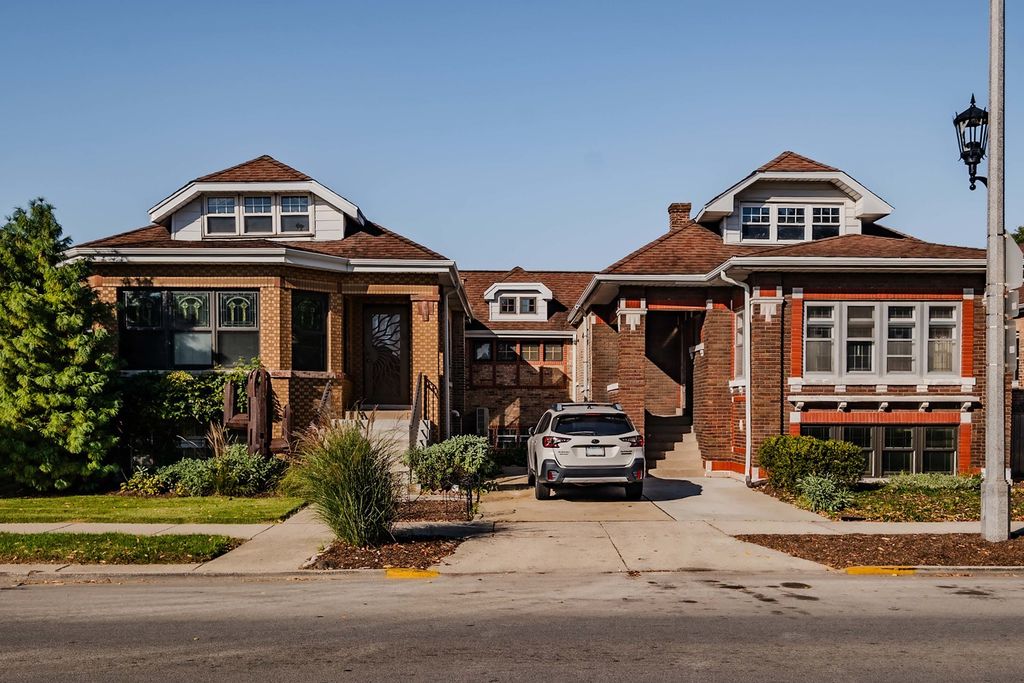 2426 Oak Park Avenue, Berwyn, IL 60402