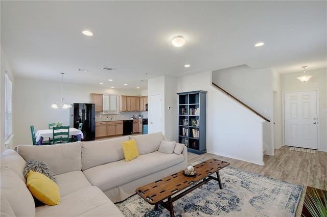 218 Cascata WAY, Liberty Hill, TX 78642