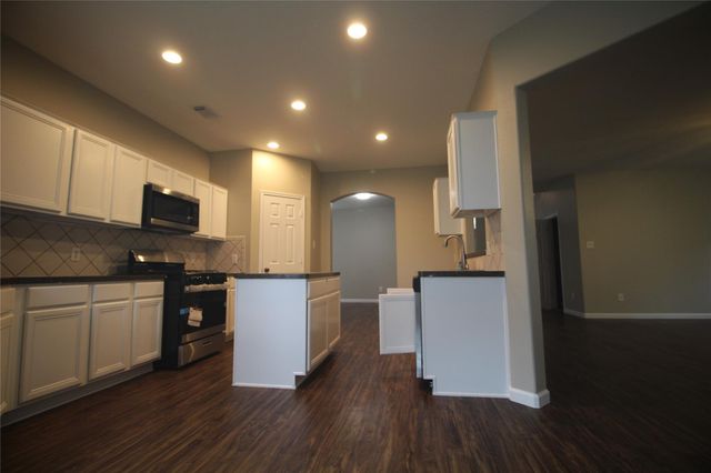 16730 Town Glade Drive, Cypress, TX 77429