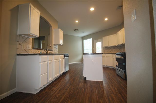 16730 Town Glade Drive, Cypress, TX 77429