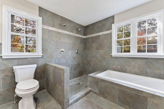 327 UNION DR, Ruther Glen, VA 22546